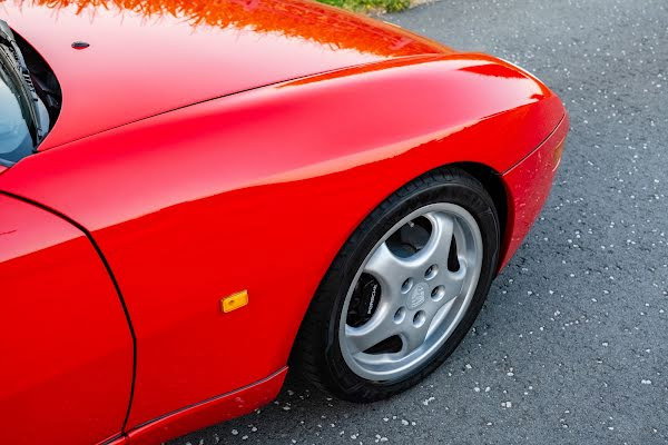 Porsche 968