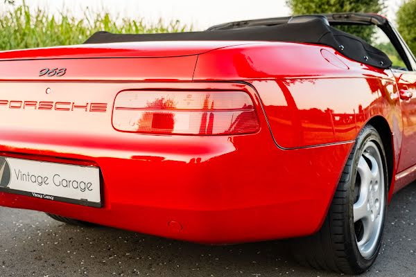 Porsche 968