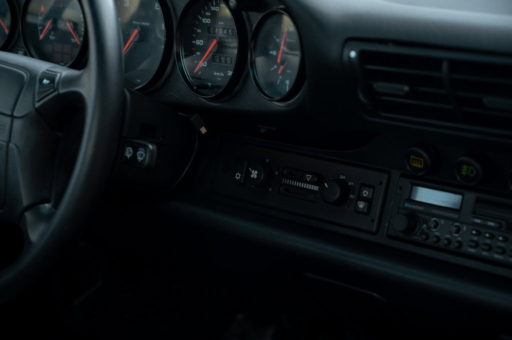 Porsche 964 Carrera 4
