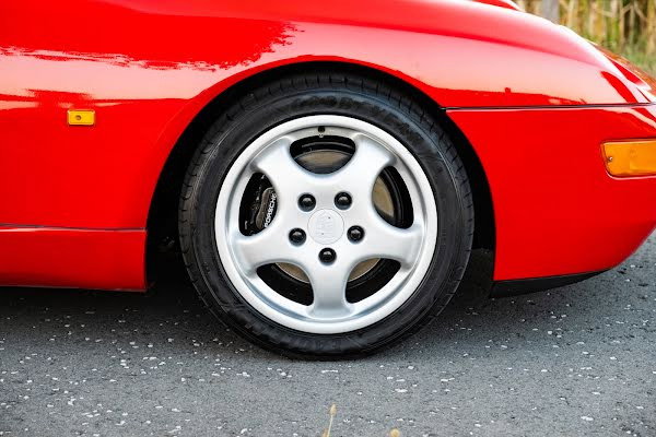 Porsche 968
