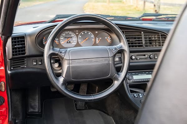 Porsche 968