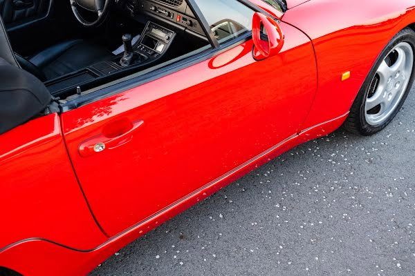 Porsche 968