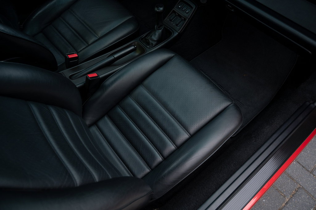 Porsche 964 Carrera 4