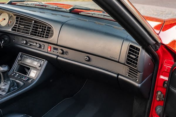 Porsche 968