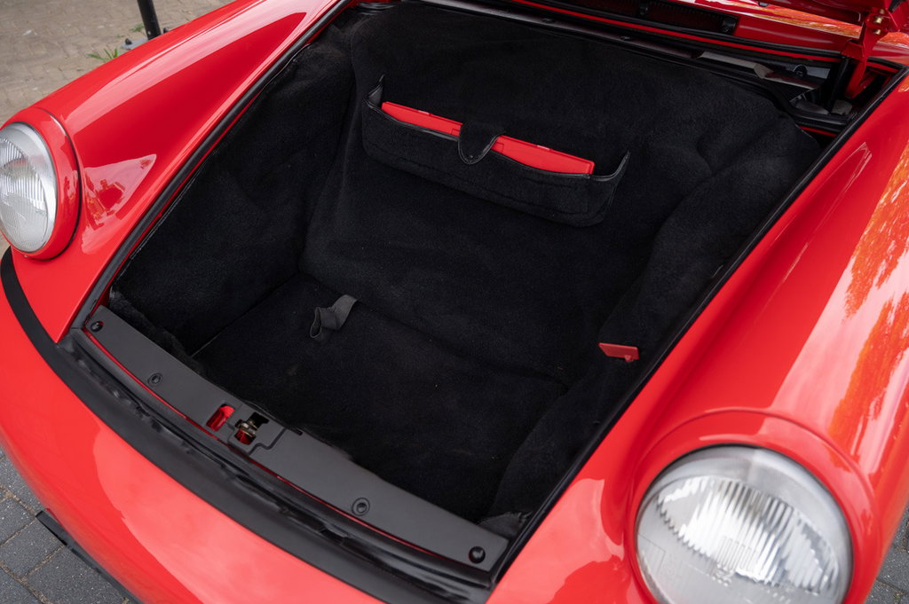 Porsche 964 Carrera 4