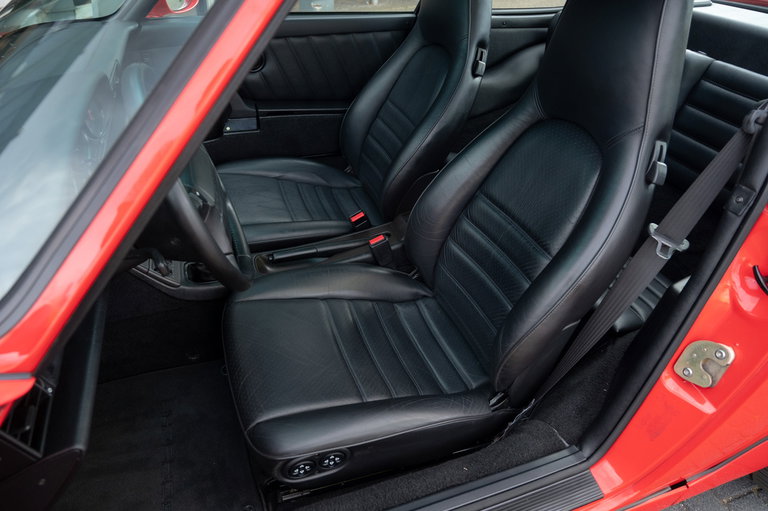 Porsche 964 Carrera 4