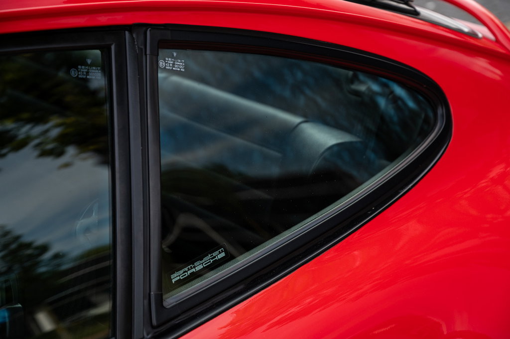 Porsche 964 Carrera 4