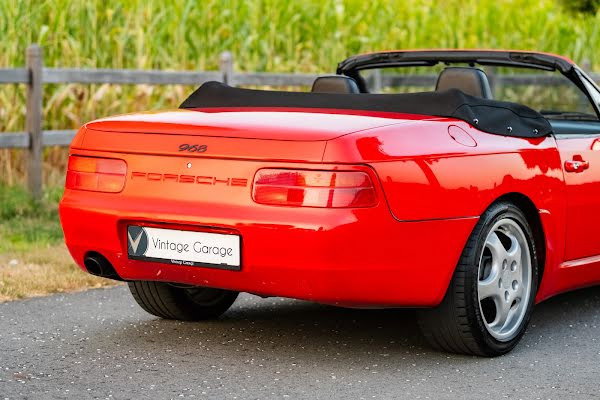 Porsche 968