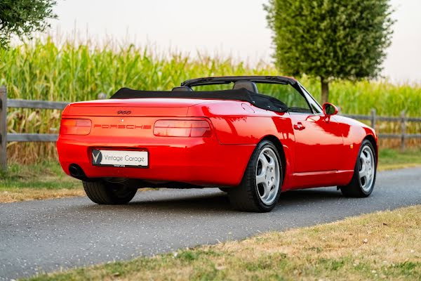 Porsche 968