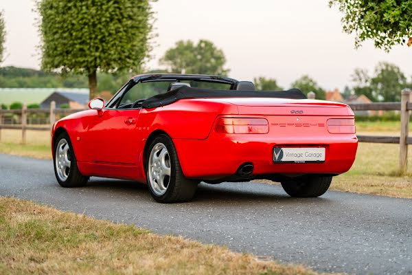 Porsche 968