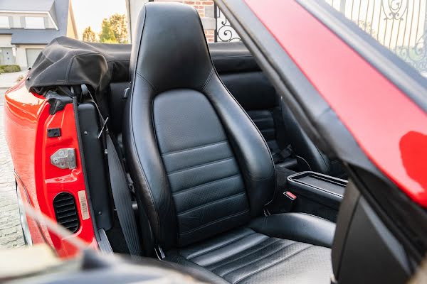 Porsche 968
