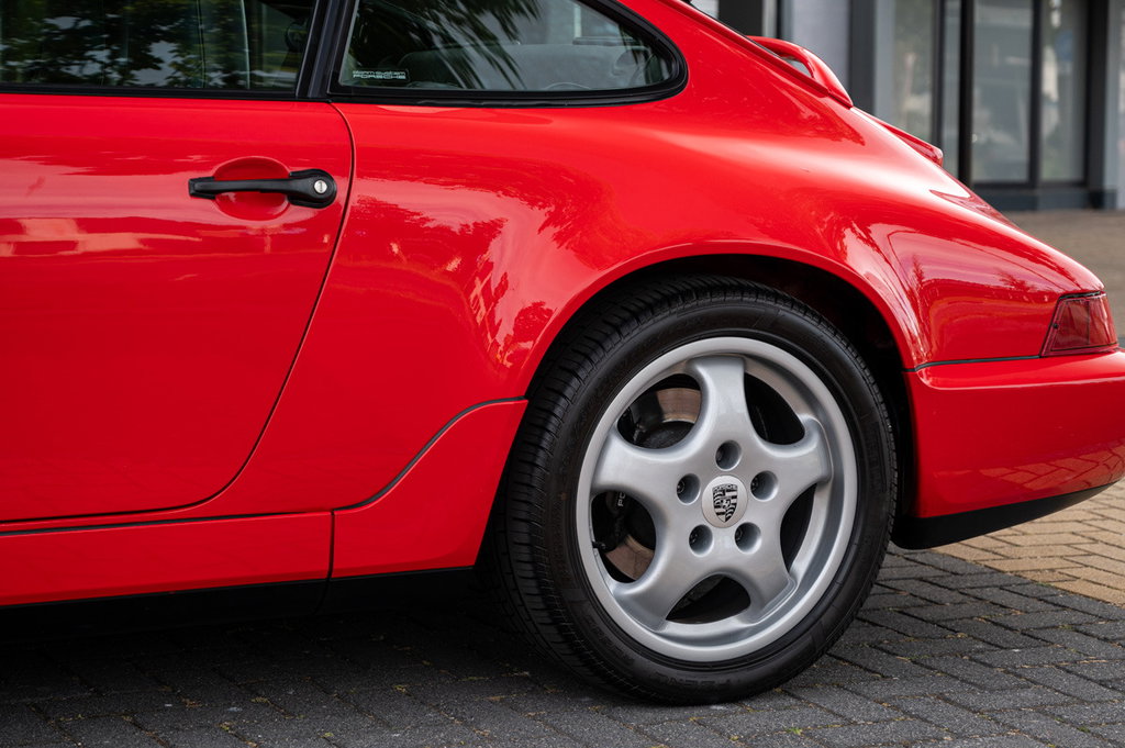 Porsche 964 Carrera 4