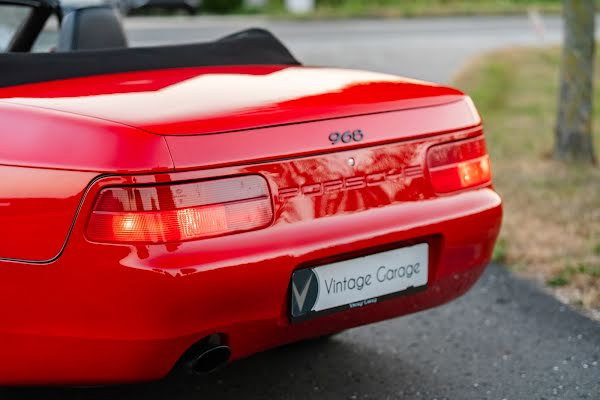 Porsche 968