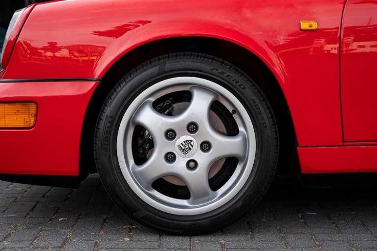 Porsche 964 Carrera 4
