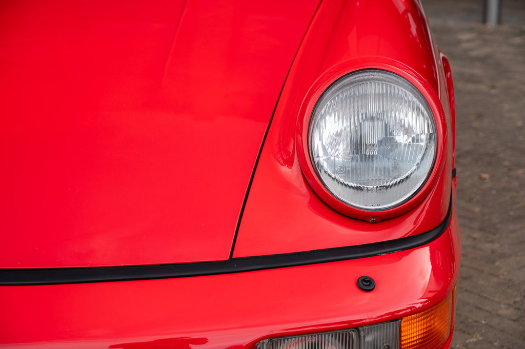 Porsche 964 Carrera 4
