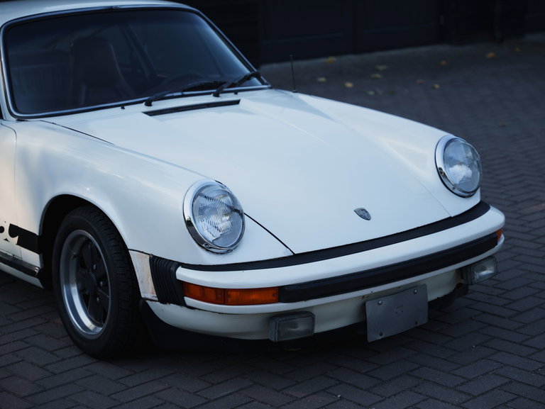 Porsche 911 Carrera (US)