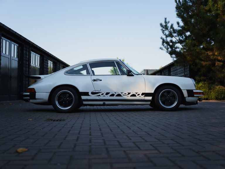 Porsche 911 Carrera