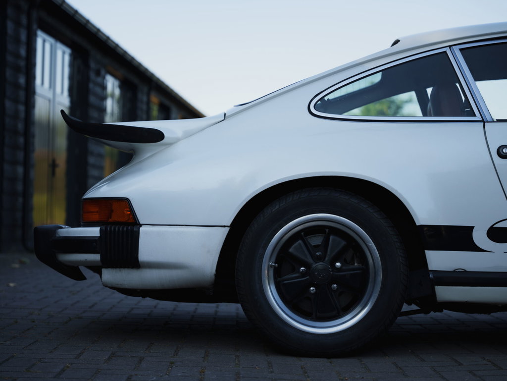 Porsche 911 Carrera (US)