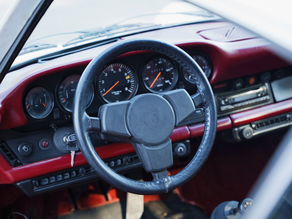 Porsche 911 Carrera (US)