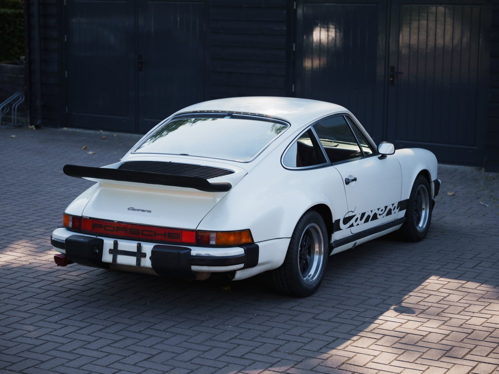 Porsche 911 Carrera (US)