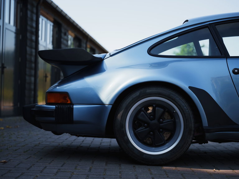 Porsche 911 Turbo 3.3