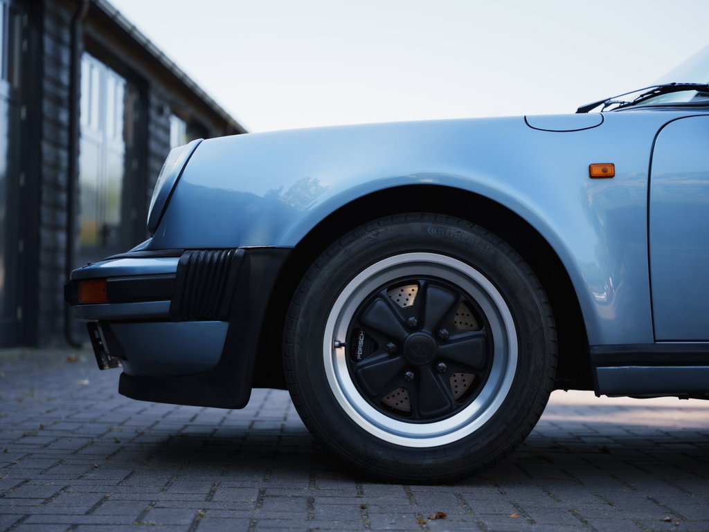Porsche 911 Turbo 3.3