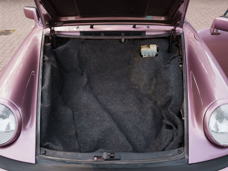 Porsche 911 Carrera 3.2 (US)