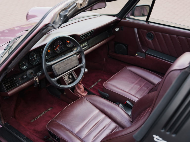 Porsche 911 Carrera 3.2 (US)