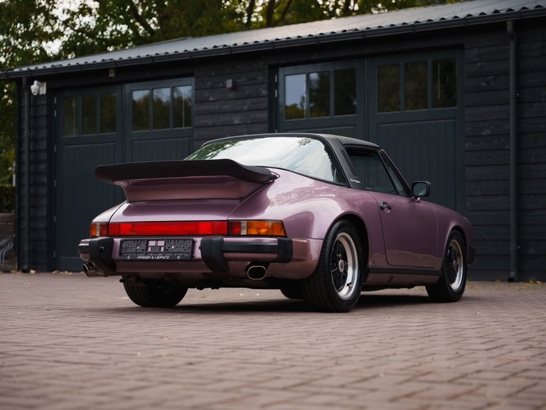 Porsche 911 Carrera 3.2 (US)