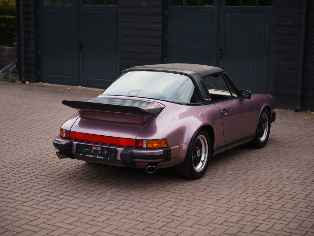 Porsche 911 Carrera 3.2 (US)