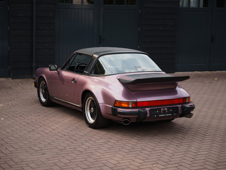 Porsche 911 Carrera 3.2 (US)