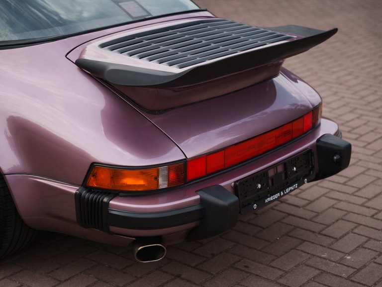 Porsche 911 Carrera 3.2 (US)