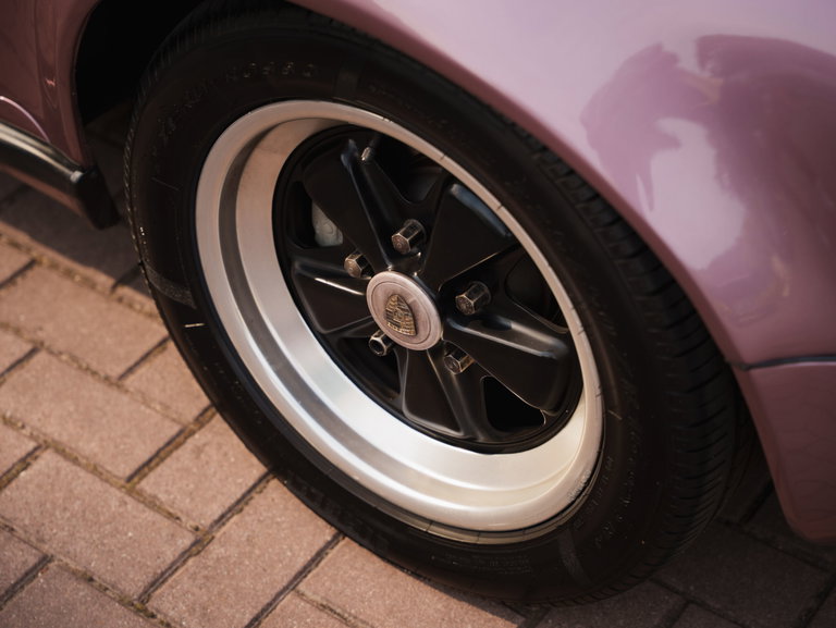 Porsche 911 Carrera 3.2 (US)