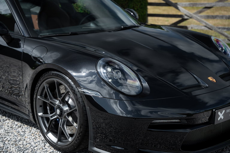 Porsche 992 GT3 Touring