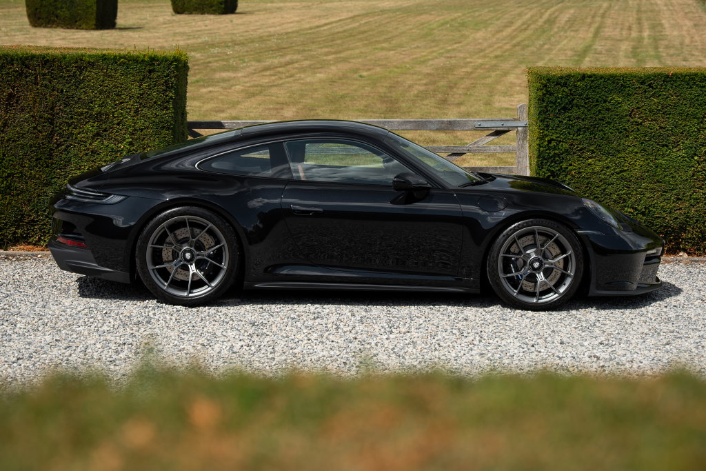 Porsche 992 GT3 Touring