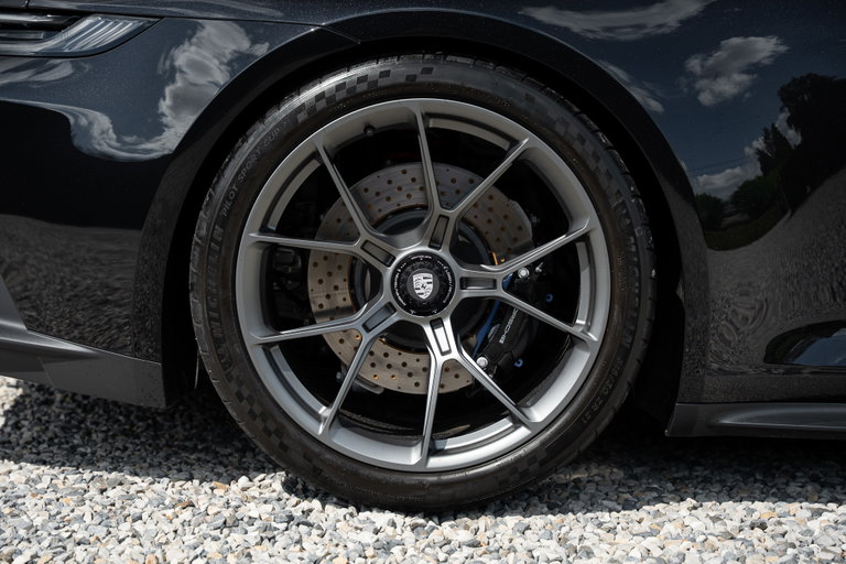 Porsche 992 GT3 Touring