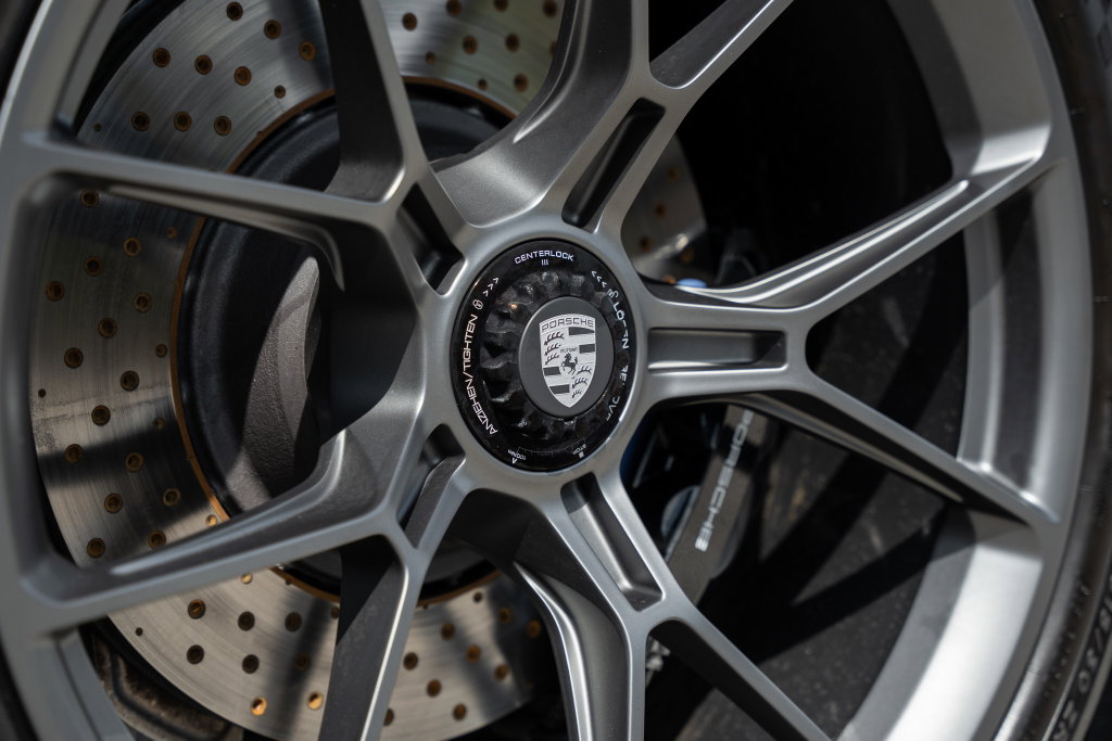 Porsche 992 GT3 Touring