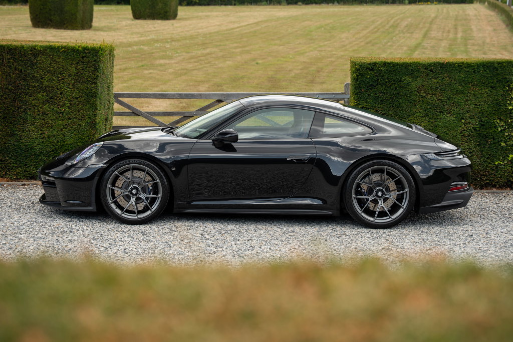 Porsche 992 GT3 Touring