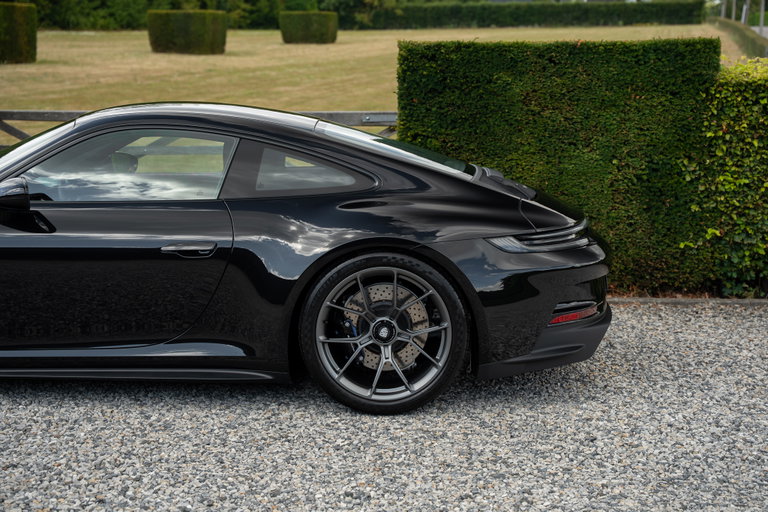 Porsche 992 GT3 Touring