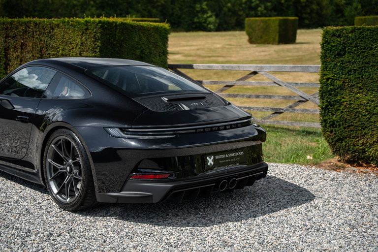 Porsche 992 GT3 Touring