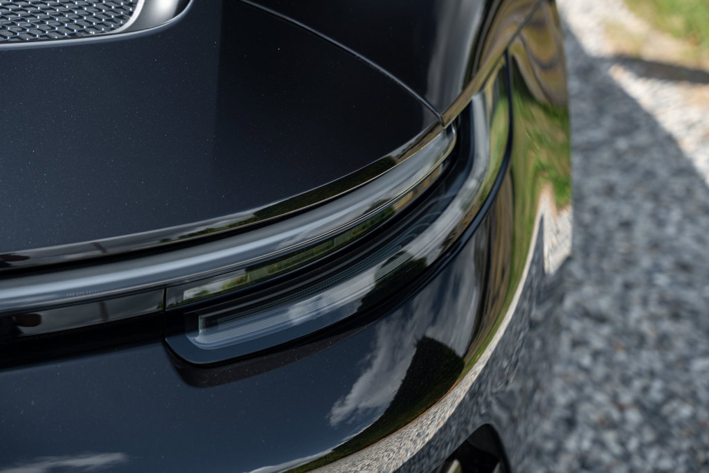 Porsche 992 GT3 Touring