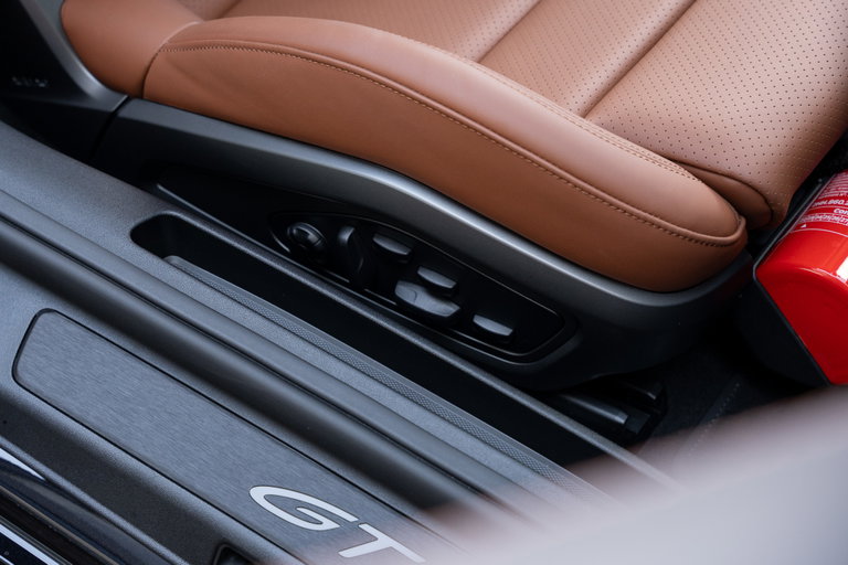 Porsche 992 GT3 Touring