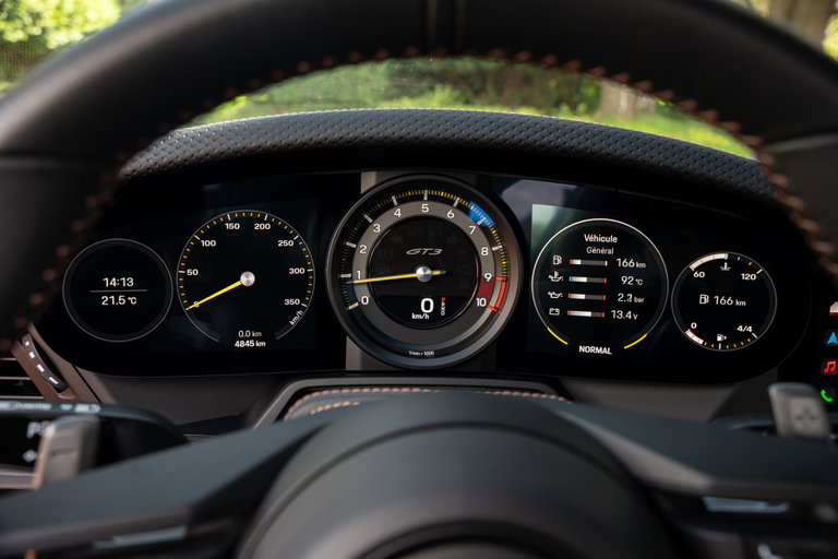 Porsche 992 GT3 Touring