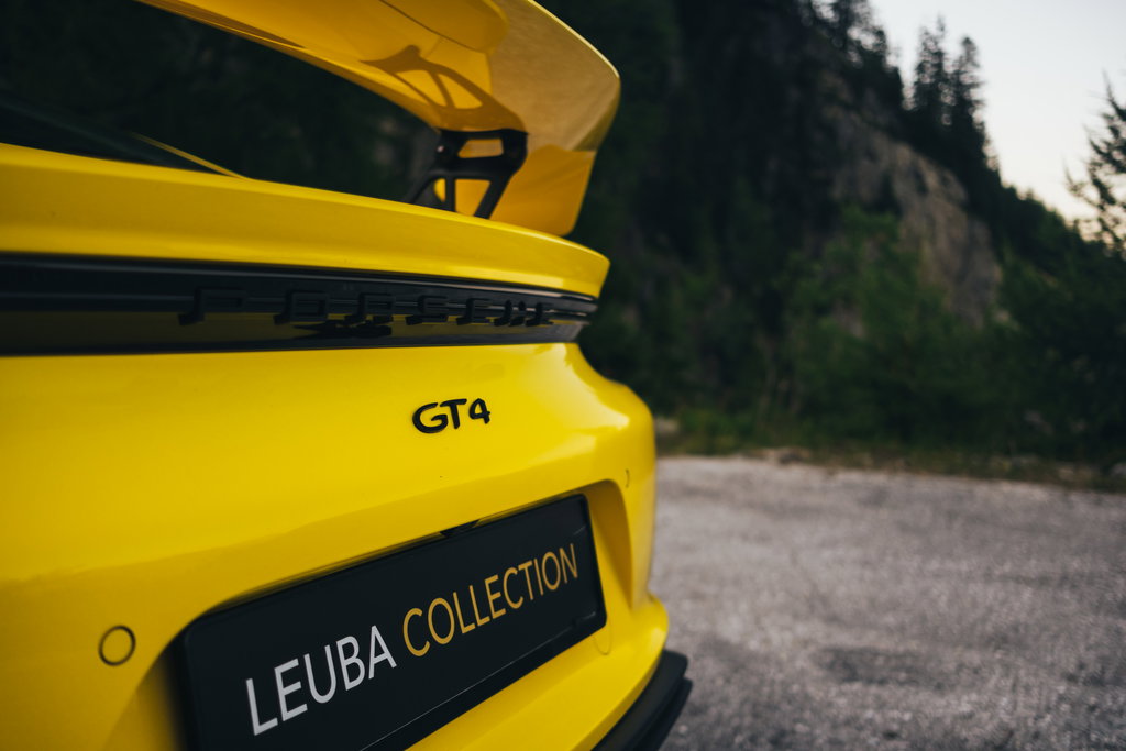 Porsche 718 Cayman GT4