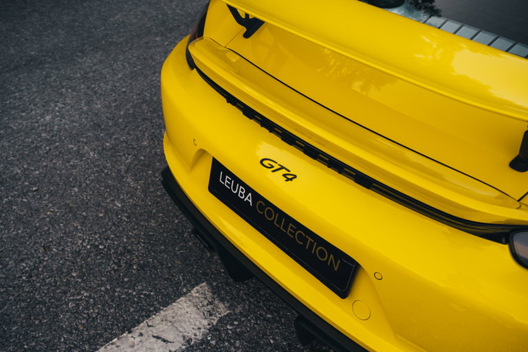 Porsche 718 Cayman GT4