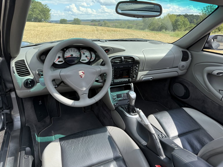 Porsche 996.2 Carrera 4
