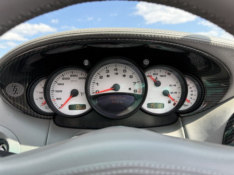 Porsche 996.2 Carrera 4