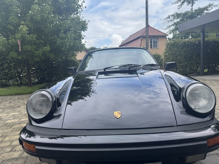 Porsche 911 Carrera 3.2
