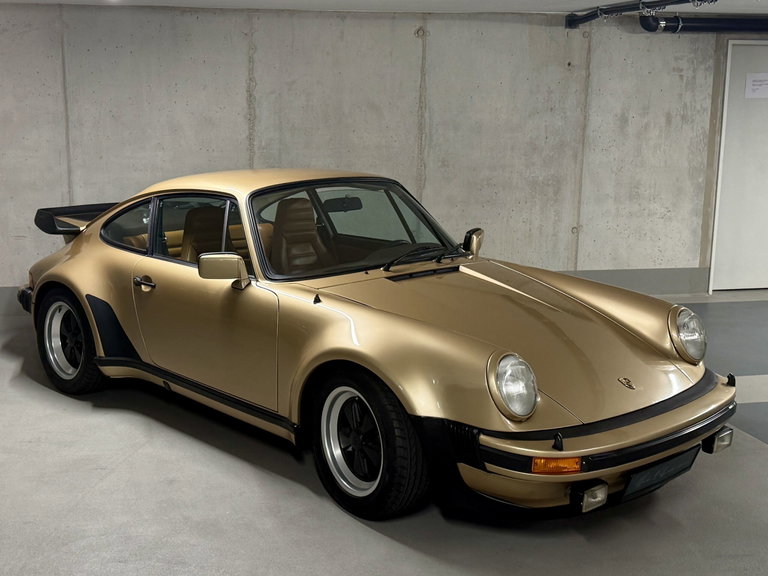 Porsche 911 Turbo 3.3
