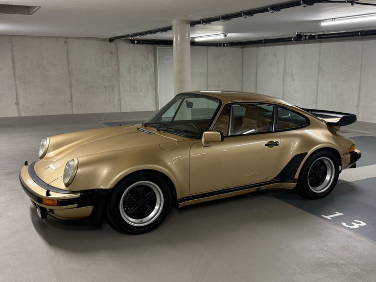 Porsche 911 Turbo 3.3